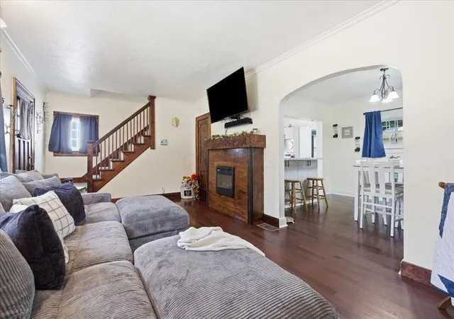 Photo 2 of Single family home for sale at 219 Euclid Ave, Mansfield, OH 44903 | MLS# 226027171 | Listing updated on 2026-08-03