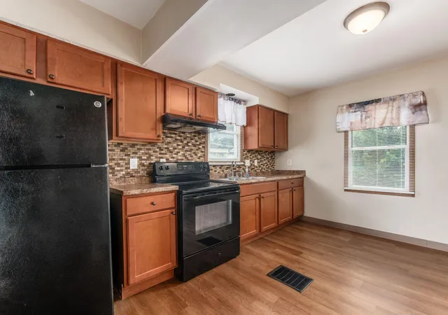 Photo 3 of Single family home for sale at 2314 Margaret St, Columbus, OH 43219 | MLS# 226027498 | Listing updated on 2026-08-07