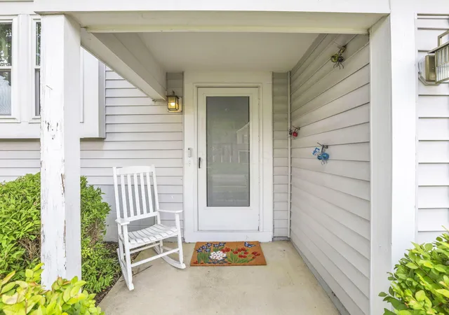 3rd image of 7000 Finchley Dr, Reynoldsburg, OH 43068 | MLS# 226026925