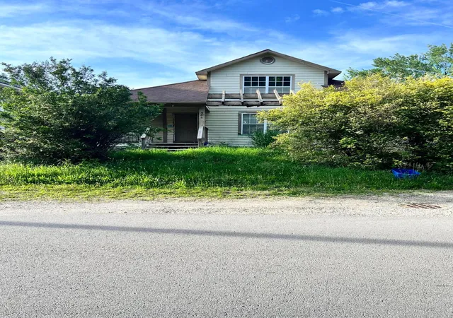 Photo 1 of Single family home for sale at 584 Koebel Ave, Columbus, OH 43207 | MLS# 226026957 | Listing updated on 2026-10-29
