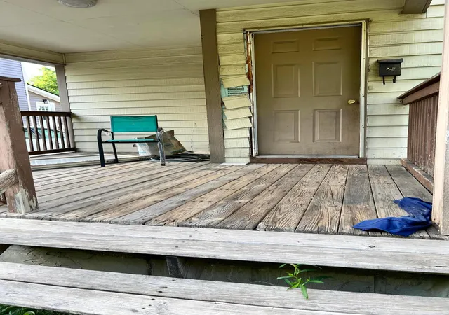 Photo 3 of Single family home for sale at 584 Koebel Ave, Columbus, OH 43207 | MLS# 226026957 | Listing updated on 2026-10-29