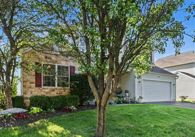 2nd image of 350 Linden Cir, Pickerington, OH 43147 | MLS# 226031788