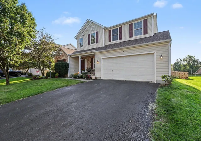 image of 350 Linden Cir, Pickerington, OH 43147 | MLS# 226031788