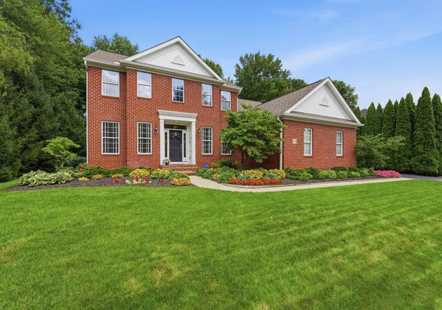 Photo 1 of Single family home for sale at 2934 Creekwood Ests Dr, Blacklick, OH 43004 | MLS# 226028626 | Listing updated on 2026-08-07