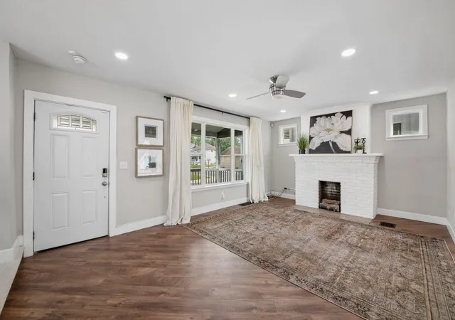 5th image of 977 Gilbert St, Columbus, OH 43206 | MLS# 226027042