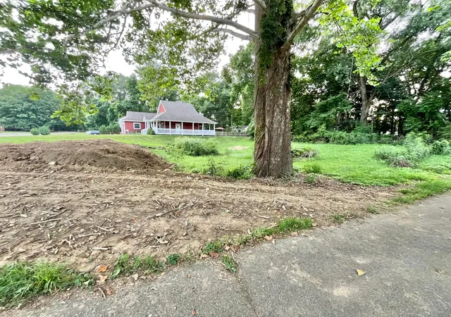 3rd image of 735 Boyd St, Lancaster, OH 43130 | MLS# 226027011