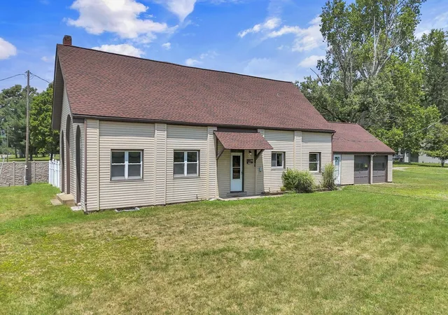 2nd image of 1091 Musselman Dr, Zanesville, OH 43701 | MLS# 226027019