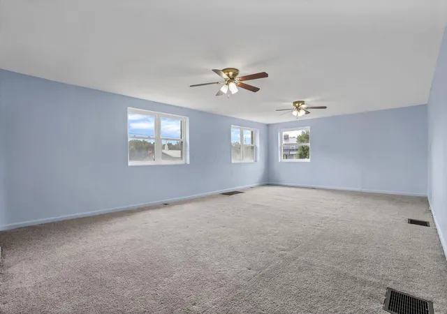 Photo 4 of Single family home for sale at 1091 Musselman Dr, Zanesville, OH 43701 | MLS# 226027019 | Listing updated on 2026-10-04