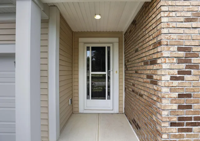 Photo 4 of Single family home for sale at 299 Dovetail Dr, Lewis Center, OH 43035 | MLS# 226027220 | Listing updated on 2026-09-14