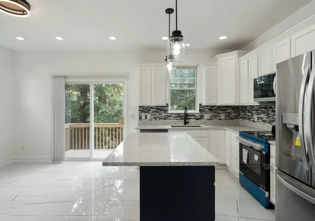 5th image of 2859 Acarie Dr, Columbus, OH 43219 | MLS# 226027034