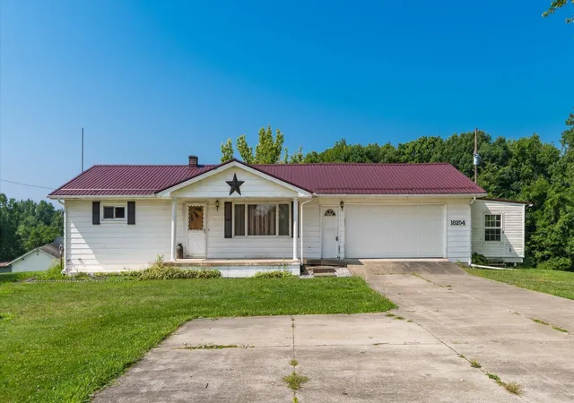 3rd image of 18254 Brushy Fork Rd Se, Heath, OH 43056 | MLS# 226027784