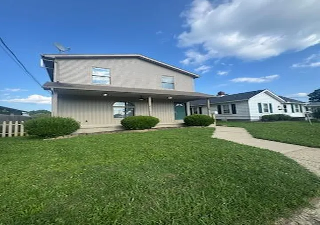 2nd image of 136 Fairview Blvd, Circleville, OH 43113 | MLS# 226028455