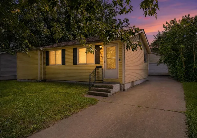 Photo 3 of Single family home for sale at 3385 Bruceton Ave, Columbus, OH 43232 | MLS# 226028362 | Listing updated on 2026-10-01