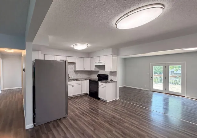 Photo 2 of Sale Pending at 1415 Bolenhill Ave, Columbus, OH 43229 | MLS# 226027081 | Listing updated on 2026-08-31