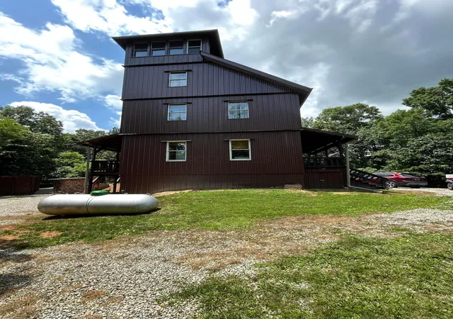 Photo 4 of Single family home for sale at 1481 Shoestring Ridge Rd, Gallipolis, OH 45631 | MLS# 226027100 | Listing updated on 2026-07-29