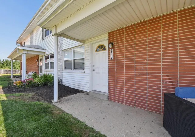 3rd image of 129 Buckeye Cir, Columbus, OH 43217 | MLS# 226029469