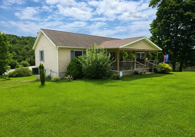 5th image of 8005 Stone Castle Rd, Athens, OH 45701 | MLS# 226027779