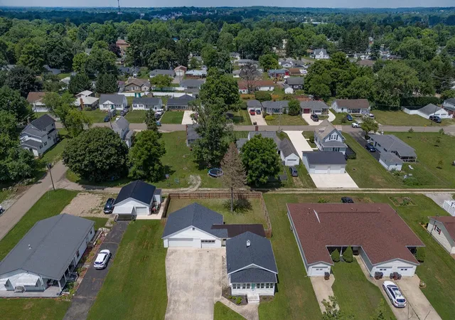 2nd image of 105 Adamson St, Mount Vernon, OH 43050 | MLS# 226027134