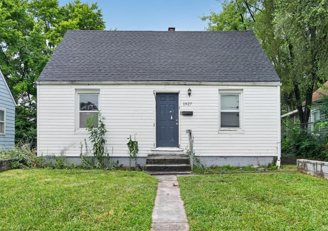 Photo 1 of Single family home for sale at 1927 Gault St, Columbus, OH 43205 | MLS# 226027640 | Listing updated on 2026-10-01