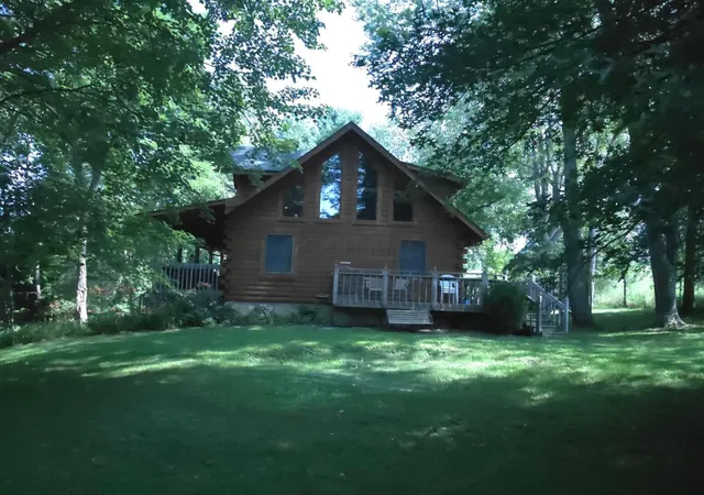 3rd image of 9056 Pleasant Valley Rd Ne, Frazeysburg, OH 43822 | MLS# 226027149