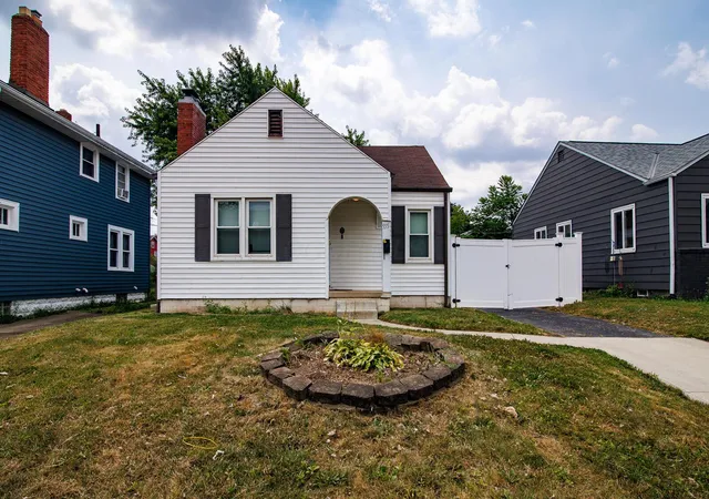 1st image of 555 Nashoba Ave, Columbus, OH 43223 | MLS# 226028555