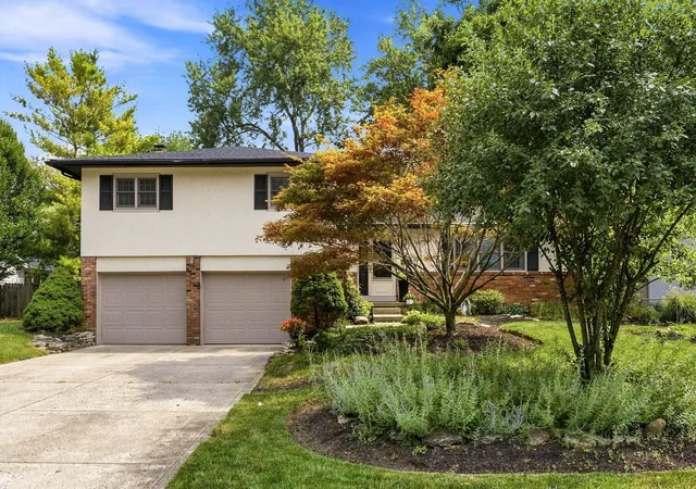Photo 2 of Single family home for sale at 2445 Haverford Rd, Columbus, OH 43220 | MLS# 226027419 | Listing updated on 2026-09-13