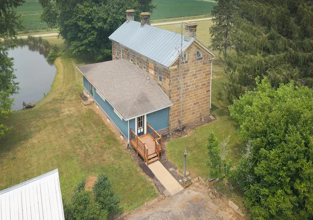 5th image of 20992 Sycamore Rd, Mount Vernon, OH 43050 | MLS# 226027162