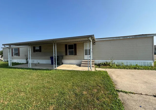 Photo 2 of Sale Pending at 4149 Martinsburg Dr, Columbus, OH 43207 | MLS# 226027192 | Listing updated on 2026-10-01