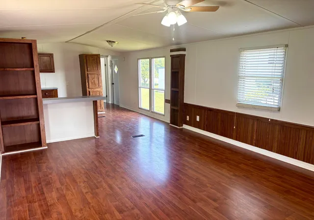 Photo 3 of Sale Pending at 4149 Martinsburg Dr, Columbus, OH 43207 | MLS# 226027192 | Listing updated on 2026-10-01