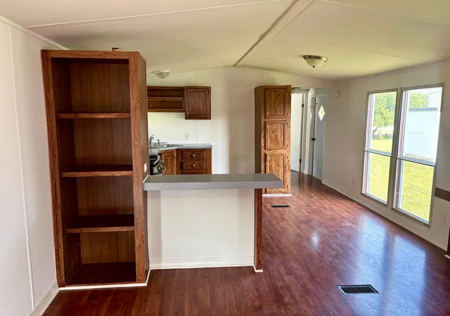 Photo 3 of Sale Pending at 4149 Martinsburg Dr, Columbus, OH 43207 | MLS# 226027192 | Listing updated on 2026-10-01