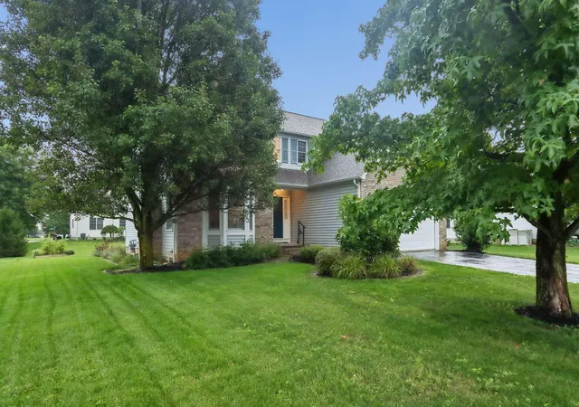 Photo 3 of Single family home for sale at 4367 Marilyn Dr, Lewis Center, OH 43035 | MLS# 226027298 | Listing updated on 2026-09-11