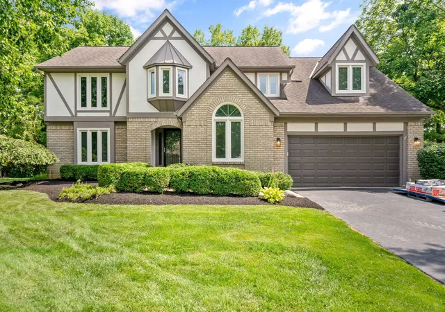 2nd image of 13042 Heatherstone Cir, Pickerington, OH 43147 | MLS# 226027184