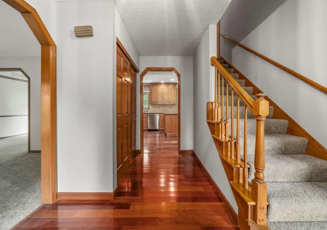 5th image of 13042 Heatherstone Cir, Pickerington, OH 43147 | MLS# 226027184