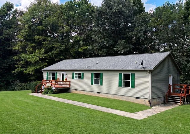 Photo 1 of Single family home for sale at 39088 Mcdaniel Rd, Nelsonville, OH 45764 | MLS# 226027179 | Listing updated on 2026-08-23