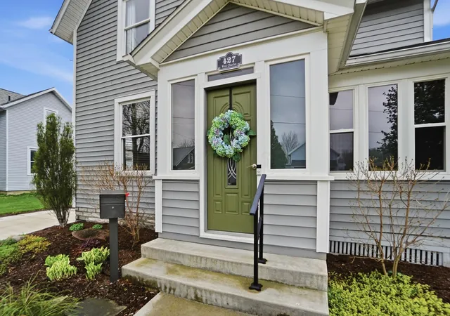 Photo 4 of Sale Pending at 427 W Charles St, Bucyrus, OH 44820 | MLS# 226027235 | Listing updated on 2026-08-20