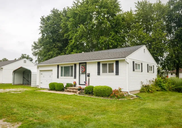 1st image of 200 Chandler Ave #A, London, OH 43140 | MLS# 226027219