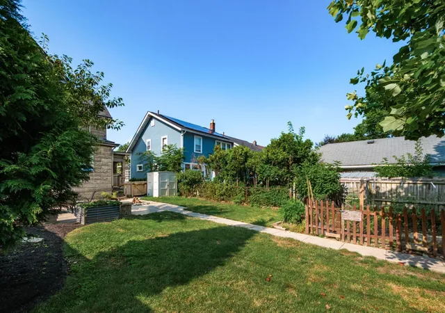 Photo 3 of Single family home for sale at 176 E Kelso Rd, Columbus, OH 43202 | MLS# 226027529 | Listing updated on 2026-09-16