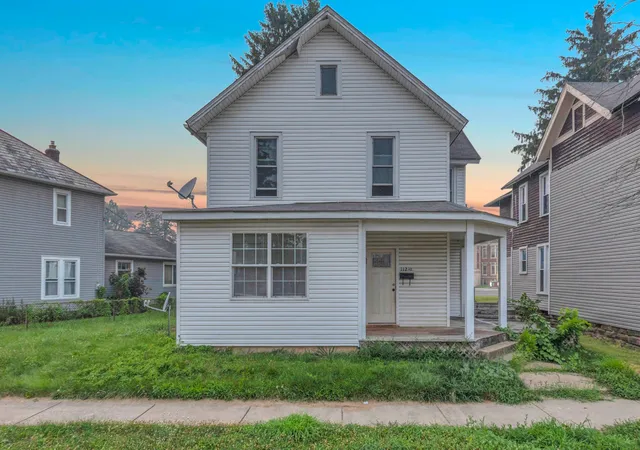 1st image of 112 W Locust Street #112, Newark, OH 43055 | MLS# 226027665