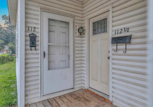 3rd image of 221 Wickford Ct, Newark, OH 43055