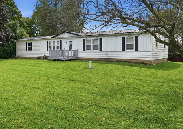Photo 3 of Single family home for sale at 15934 Wooster Rd, Mount Vernon, OH 43050 | MLS# 226027446 | Listing updated on 2026-09-25