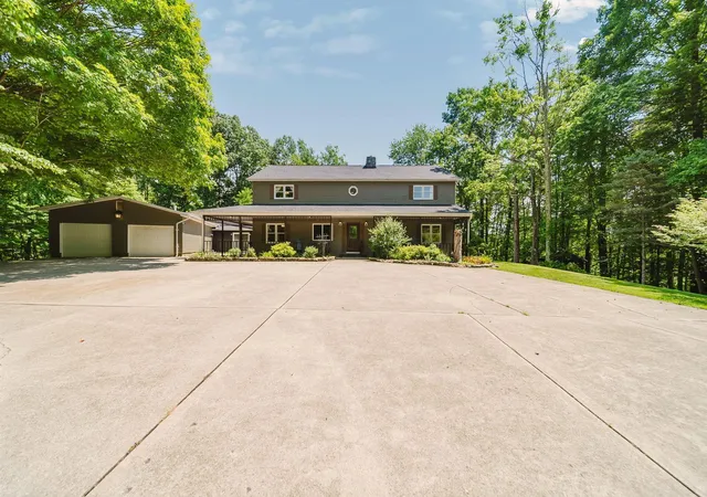 Photo 3 of House for sale at 23095 Buena Vista Rd, Rockbridge, OH 43149 | MLS# 226027281 | Listing updated on 2026-07-29