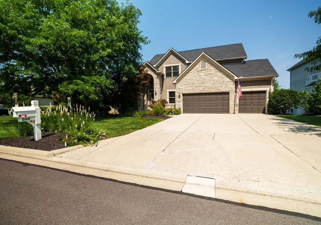 3rd image of 5169 Royal County Down, Westerville, OH 43082 | MLS# 226027387