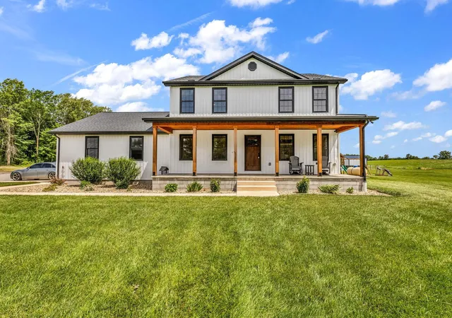 3rd image of 6445 Sycamore Rd, Centerburg, OH 43011 | MLS# 226027423