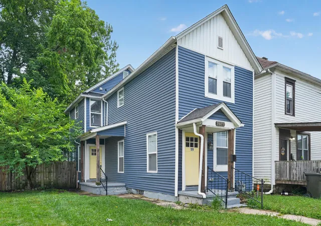 Single family home for sale at 1289 E Mound St, Columbus, OH 43205 | MLS# 226027334