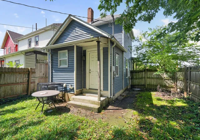 Photo 2 of Single family home for sale at 1289 E Mound St, Columbus, OH 43205 | MLS# 226027334 | Listing updated on 2026-09-22
