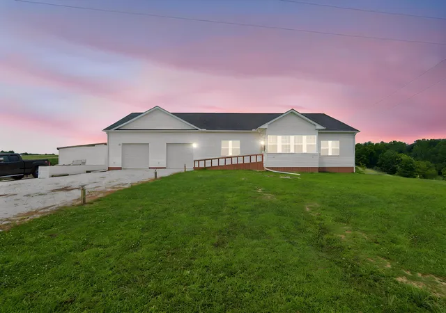 1st image of 43 Mount Zion Rd Nw, Lancaster, OH 43130 | MLS# 226027657