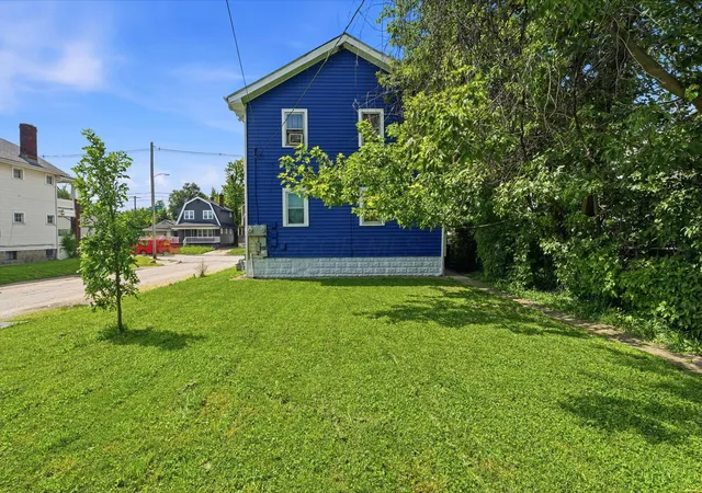 Photo 4 of House for sale at 1126 E 17th Avenue, Columbus, OH 43211 | MLS# 226029269 | Listing updated on 2026-09-03