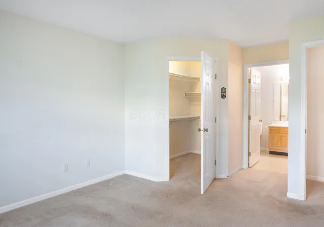 Listing Photo 5 - Condo for sale in building located at 11926 Sandpiper Ln, Pickerington, OH 43147