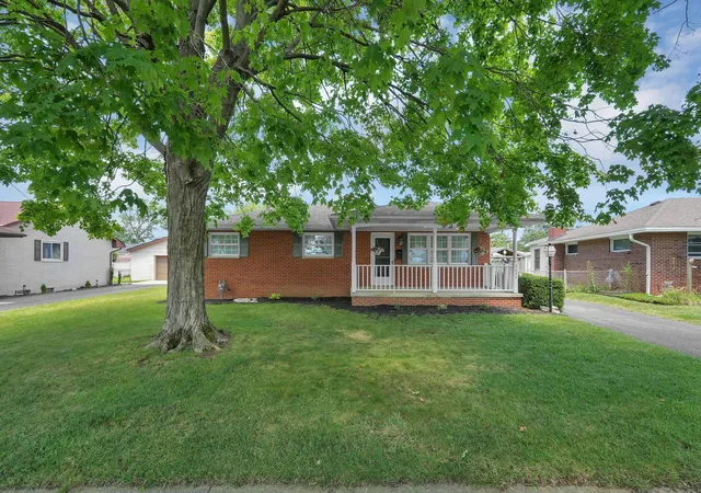 Photo 2 of Single family home for sale at 2634 Dartmoor Rd, Grove City, OH 43123 | MLS# 226027701 | Listing updated on 2026-07-29
