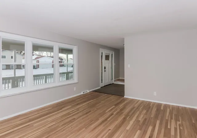 4th image of 4814 Heatherton Dr, Columbus, OH 43229 | MLS# 226028728